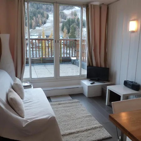 Joli T2 Au Coeur De Praloup 1600 Апартаменты